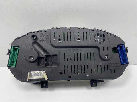 Foto 2ª: Cuadro de Instrumentos Volkswagen Golf ASV BERLINA (2001)