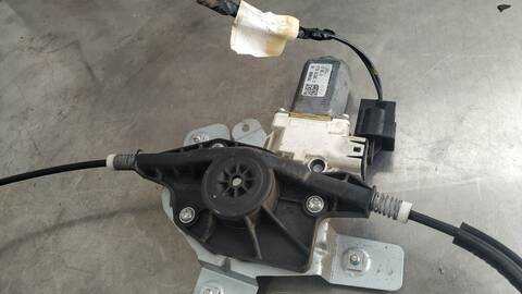 Foto 4ª: Elevalunas Eléctrico Delantero Izquierdo Ford Transit AMBIENTE 75CV 55KW [UGCB] (2015)