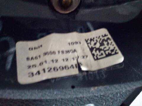 Foto 4ª: Volante Ford Fiesta TITANIUM 95CV 70KW [TZJA] (2012)