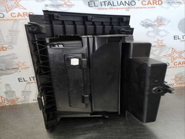 Foto 4ª: Guantera Seat Ibiza 1.6 TDI 115CV 85KW [DGT] (2017)