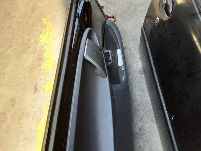 Foto 3ª: Puerta Delantera Izquierda Peugeot 107 1.0 12V68CV 0CV [1KR] (2006)