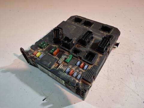 Foto 3ª: Caja Reles Fusibles Peugeot Partner 9HW (2008)