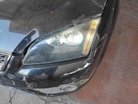 Faro Izquierdo Ford Focus HXDA BERLINA