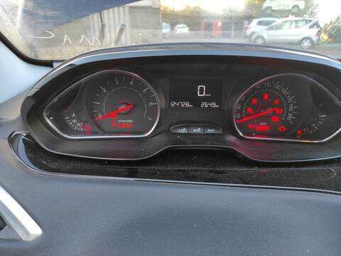 Cuadro de Instrumentos Peugeot 208 HM01