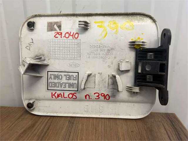 Foto 2ª: Tapa Exterior Combustible Chevrolet Kalos 1.2 SE [1.2 LTR. - 53 KW CAT] [B12S1]
