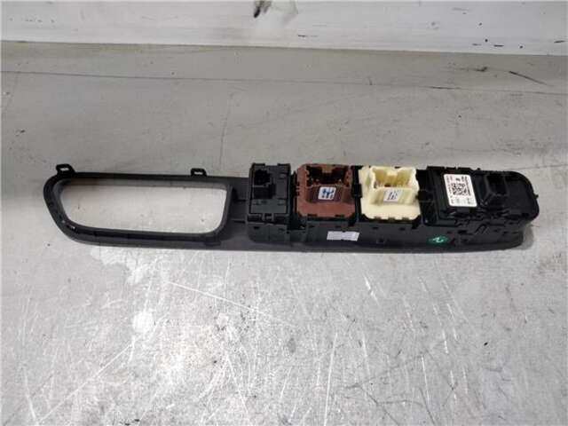 Botonera Elevalunas Renault Clio 1.5 BUSINESS [1.5 LTR. - 66 KW DCI DIESEL FAP]