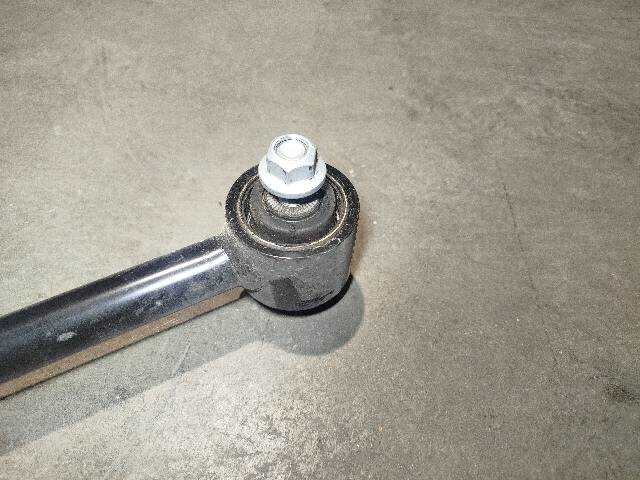 Foto 4ª: Brazo Suspension Trasero Derecho Nissan Navara 2.3 TD D23 [YS23] (2018)