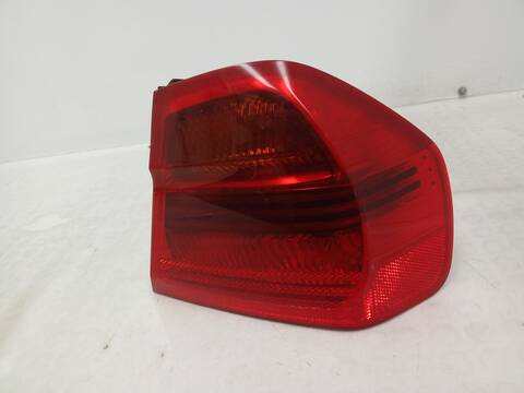 Foto 2ª: Piloto Trasero Derecho Bmw Serie 3 320 D E90) [M47 D20 (204D4),N47 D20 A,N47 D20 C] (2007)