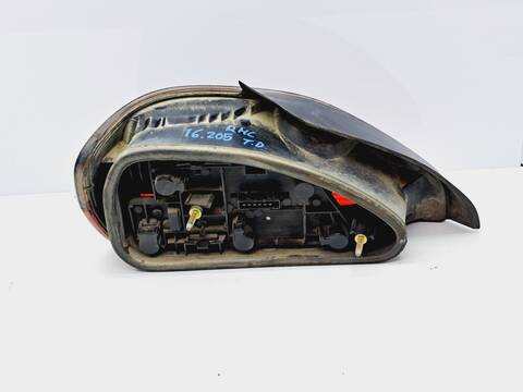 Foto 3ª: Piloto Trasero Derecho Peugeot 306 BOULEBARD BERLINA 89CV 65KW [NFZ] (2000)
