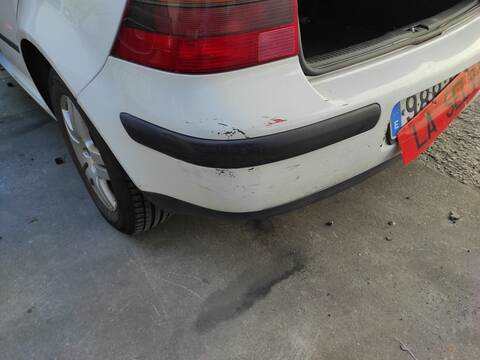 Foto 2ª: Paragolpes Trasero Volkswagen Golf ATD BERLINA (2000)