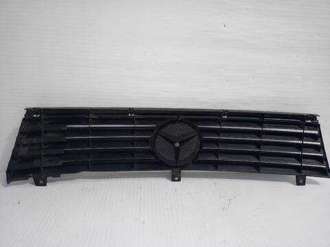 Foto 2ª: Rejilla Delantera Mercedes Vito 112 CDI 638.094) 122CV [OM 611] (1996)
