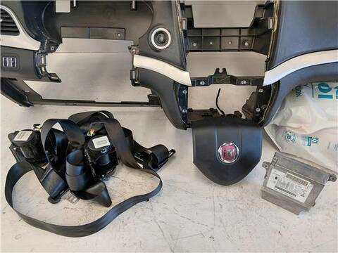 Foto 4ª: Kit Airbag Fiat Freemont 2.0 BASIS 140CV 103KW [939 B5000 OR ´´Y´´ 8TH DIGIT VIN] (2012)