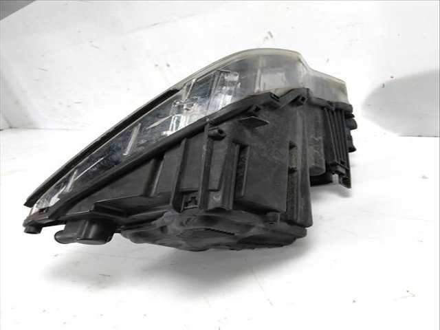 Foto 3ª: Faro Derecho Audi A1 105 CV 77KW [CAYC CAY] (2012)