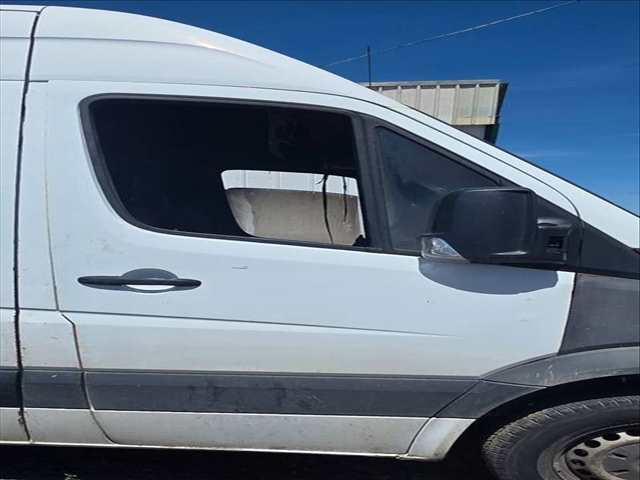 Puerta Delantera Derecha Mercedes Sprinter 646985 FURGON
