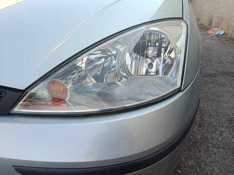 Faro Izquierdo Ford Focus F9DA BERLINA