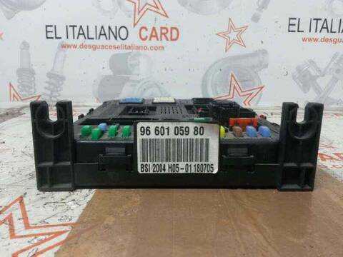 Foto 3ª: Caja Reles Fusibles Peugeot 307 VERSION INDEFINIDA