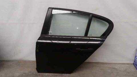Puerta Trasera Izquierda Bmw Serie 1 114 118D BERLINA 122CV 90KW