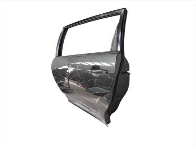 Foto 2ª: Puerta Trasera Izquierda Toyota Verso 2.2 D-4D AUR10_ AUR10R) (2004)