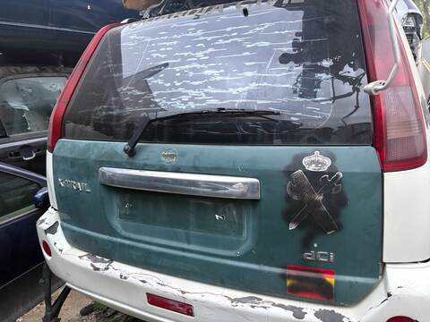 Foto 3ª: Portón Nissan X-Trail VERSION INDEFINIDA T30) (2003)