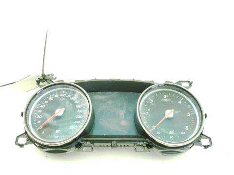 Cuadro de Instrumentos Mercedes Clase E 180 E 220 D 213.004)