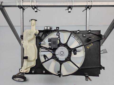 Foto 2ª: Electroventilador Toyota Yaris 1.5 HYBRID MXPH11) 92CV 68KW [M15A-FXE] (2022)