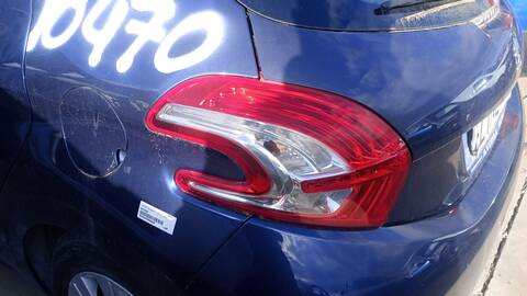 Piloto Trasero Izquierdo Peugeot 208 ACTIVE 92CV 68KW