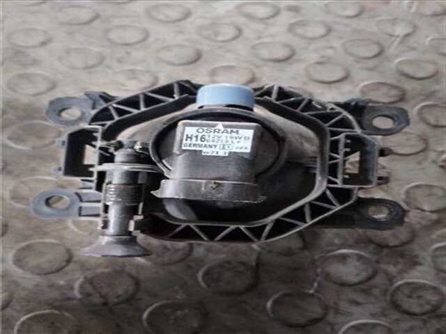 Foto 2ª: Faro Antiniebla Delantero Izquierdo Dacia Duster 1.5 PRESTIGE [1.5 LTR. - 85 KW BLUE DCI DIESEL FAP CAT] [K9K 872]