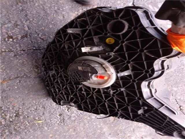 Foto 3ª: Deposito AdBlue Audi A5 3.0 QUATTRO SPORT [3.0 LTR. - 210 KW V6 24V TDI] [DCPC]