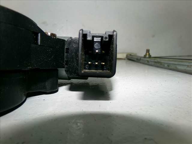 Foto 3ª: Elevalunas Eléctrico Trasero Derecho Mazda 5 2.0 D 2005-2010 [RF] (2006)