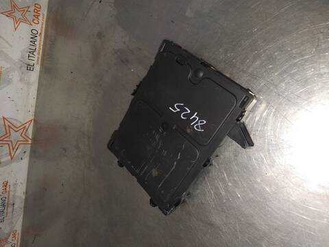 Foto 4ª: Caja Reles Fusibles Renault Megane ZEN BERLINA 110CV 81KW IV BERLINA 5P [K9K G6] (2017)