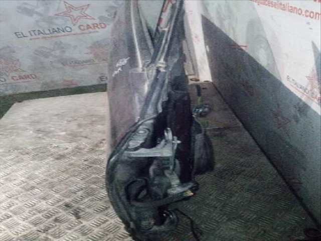 Foto 4ª: Puerta Delantera Derecha Mercedes Clase C 160 320 CDI 209.320) COUPE 224CV 165KW [OM642910] (2006)