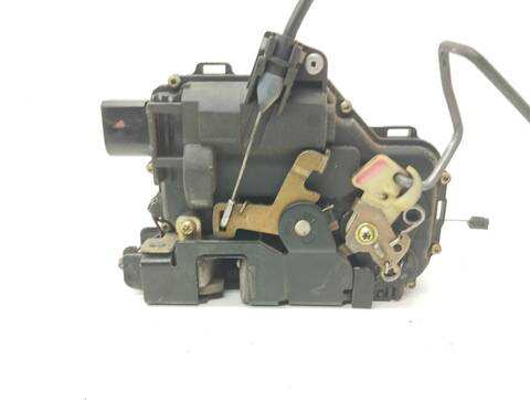 Foto 2ª: Cerradura Puerta Delantera Derecha Volkswagen Bora 1.9 TDI BERLINA 110CV 81KW [ASV] (2000)