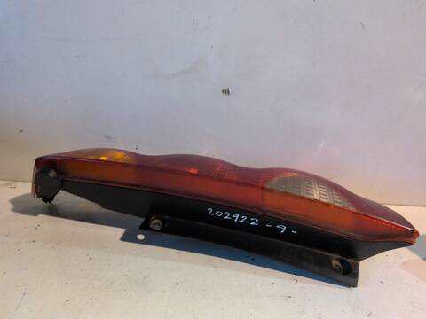 Foto 3ª: Piloto Trasero Derecho Nissan Note K9K (2006)