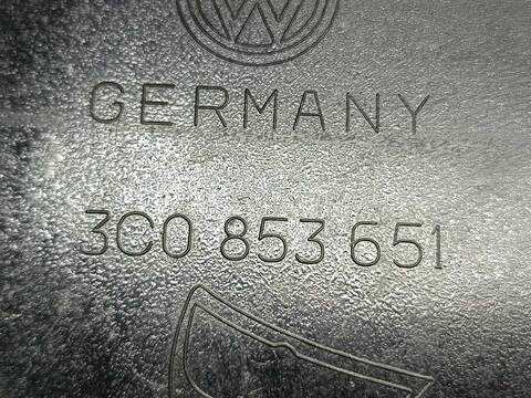 Foto 3ª: Rejilla Delantera Volkswagen Passat ADVANCE BERLINA 105CV 77KW [BXE] (2008)