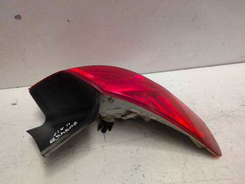 Foto 3ª: Piloto Trasero Izquierdo Opel Astra A17DTR BERLINA (2012)