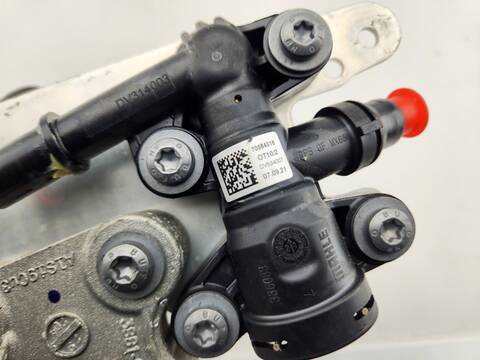 Foto 4ª: Radiador Aceite Bmw Serie 3 315 330D XDRIVE SPORT LINE 4P) BERLINA 265CV [B57D30A] (2022)