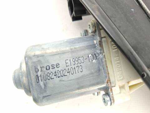 Foto 3ª: Elevalunas Manual Trasero Derecho Land Rover Defender D250 MHEV 4X4 249CV 183KW (2022)
