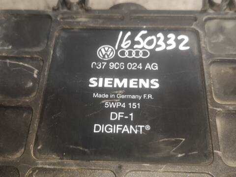 Centralita Motor ECU Volkswagen Golf 2E