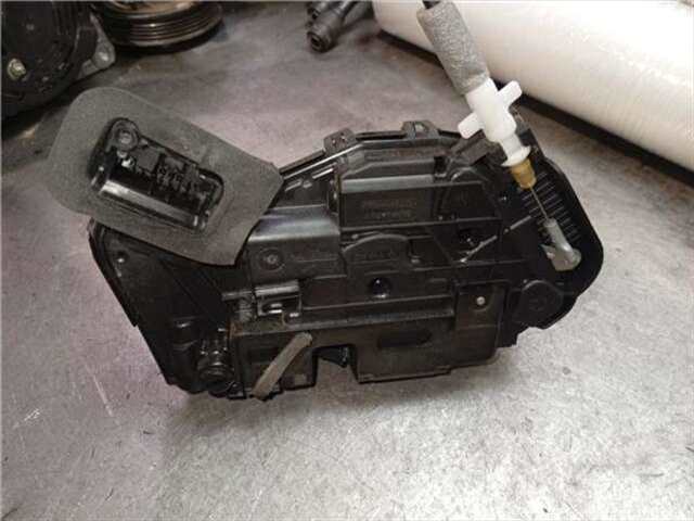 Foto 3ª: Cerradura Puerta Trasera Izquierda Cupra Formentor 1.5 BASIS [1.5 LTR. - 110 KW 16V TSI ACT]