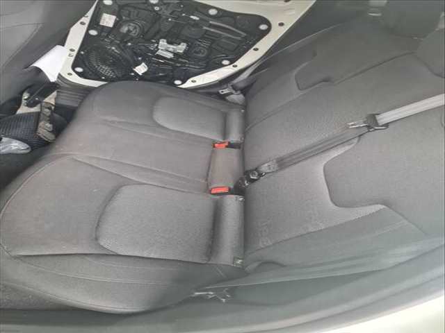 Asientos Traseros Jeep Renegade LONGITUDE 4WD 120CV 88KW
