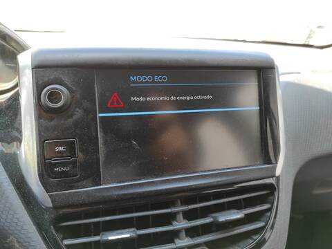 Sistema GPS Peugeot 208 YH01