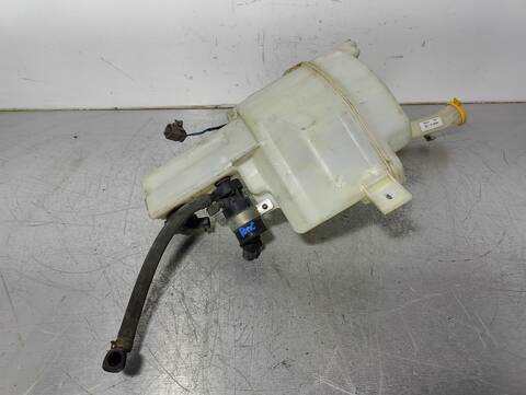 Foto 3ª: Deposito Limpiaparabrisas Mazda 3 1.6 CRDT ACTIVE BERLINA 109CV 80KW [Y6] (2009)