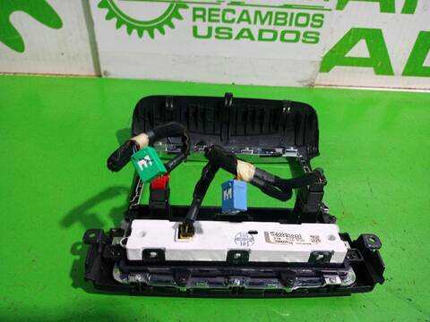 Foto 3ª: Pantalla Multifuncion Kia Sorento 2.5 CRDI 170CV [D4CB] (2002)