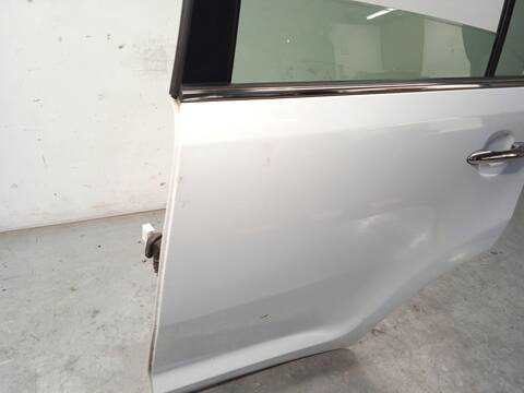 Foto 2ª: Puerta Trasera Izquierda Kia Sportage 1.7 CRDI 116CV 85KW [D4FD] (2013)