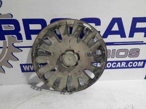 Foto 2ª: Tapacubos Volkswagen Touran 1.6 102CV (2003)