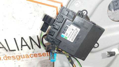 Foto 2ª: Elevalunas Eléctrico Delantero Derecho Mercedes Clase B 150 180 CDI 245.207) 109CV 80KW [OM640940] (2010)