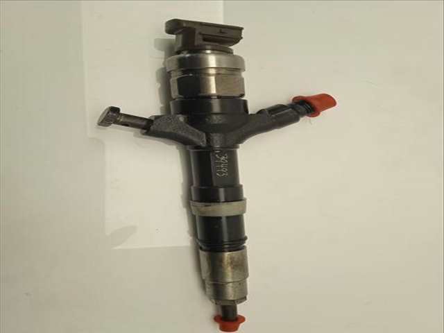 Inyectores Toyota Avensis 2.0 D-CAT BERLINA 116CV 85KW