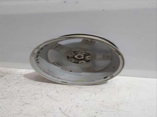 Foto 3ª: LLanta Chapa Peugeot 407 1.6 HDI 110 6D9HZC 6D9HYC) 109CV 80KW [9HY (DV6TED4),9HZ (DV6TED4)] (2004)