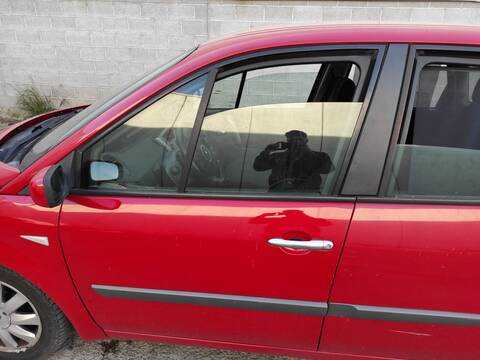 Puerta Delantera Izquierda Renault Scenic K9KP732 JM)
