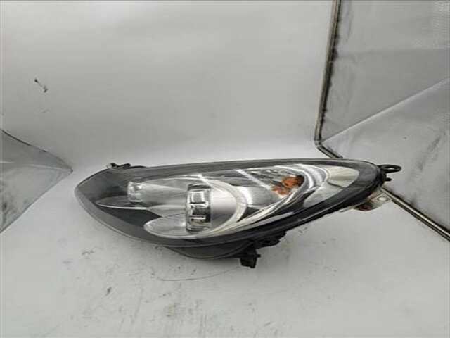 Foto 3ª: Faro Izquierdo Opel Corsa 1.2 111 YEARS [1.2 LTR. - 63 KW CAT (A 12 XER - LDC)] [A 12 XER / LDC]